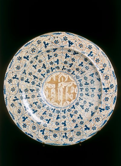 Piatto con monogramma cristallizzato, manifattura di Valencia da Unknown artist