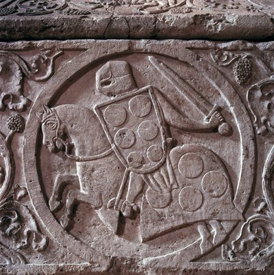 Sarcofago del cavaliere della famiglia del palazzo, dettaglio del rilievo inferiore da Unknown artist