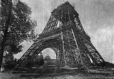 Stato della Torre Eiffel nel luglio 1888 in 