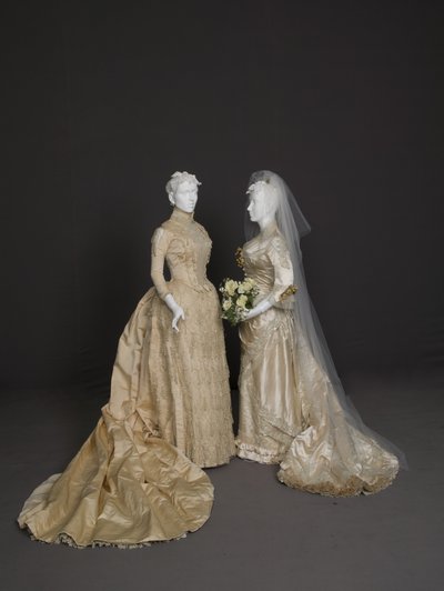 Abiti da sposa da Unknown artist
