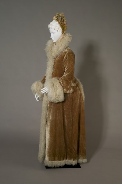 Cappotto invernale di Bertha Palmer, c.1885 (vista laterale), Velluto di seta e lana d