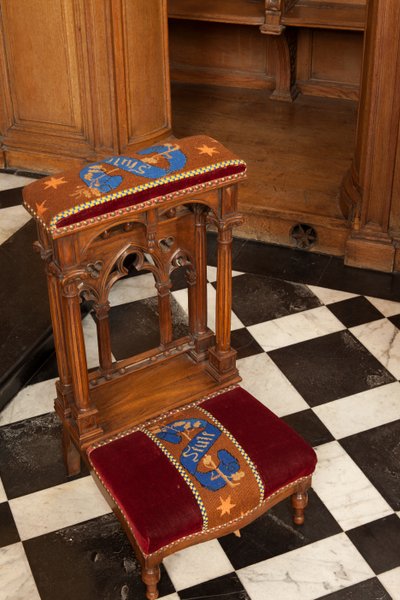 Arredamento, Sedia degli assistenti, Prie-Dieu arazzo, seconda metà del XIX secolo da Unknown artist