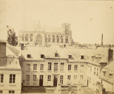 [Edificio della Gendarmeria Imperiale e cattedrale gotica] da Unknown artist