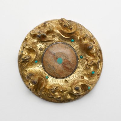 Placca in bronzo dorato con animali in un paesaggio da Unknown artist