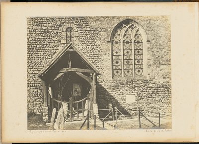 Portico della chiesa di Lyminge. da Unknown artist