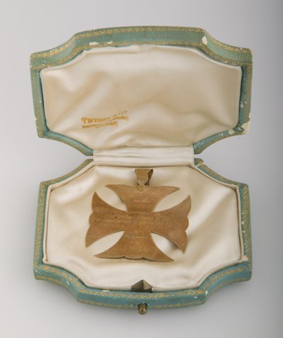 Pendente a croce maltese assegnato a Bertha Palmer da Unknown artist