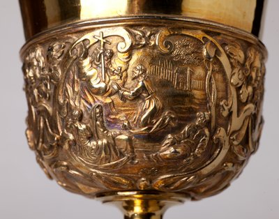 Metallurgia. Calice. Dono del canonico A. Le Vaillant de la Bassarderie, decano del capitolo della cattedrale 1726-1758. XVIII secolo (dettaglio) da Unknown artist