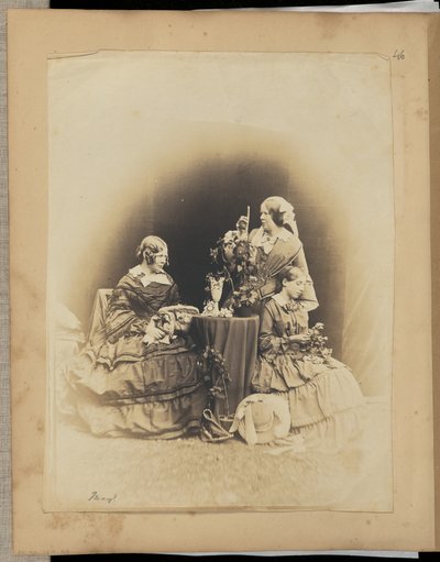 [Tre donne con fiori] da Unknown artist