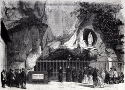 Veduta della grotta di Lourdes nei Pirenei dove la Vergine apparve a Bernadette Soubirous (1844-1879) nel 1858, luogo di pellegrinaggio. Incisione del XIX secolo da Unknown artist