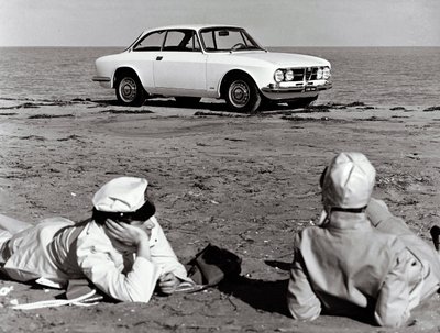 Alfa Romeo Giulia GT 1750 Veloce da Unknown photographer