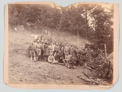 Generale McQueen e staff, spedizione Black Mountain da Unknown photographer