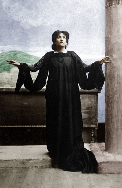 La cantante lirica italiana Eleonora Duse (1858-1924) verso il 1890 da Unknown photographer