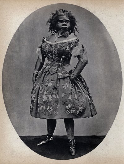 I Mostri, la donna cane. Fotografia, fine XIX secolo, Parigi. Coll. Selva da Unknown photographer