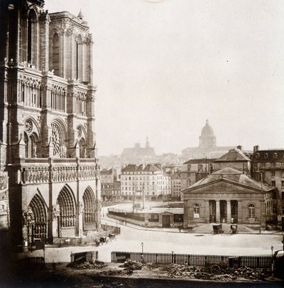 Notre Dame de Paris e la piazza, fine XIX secolo da Unknown photographer