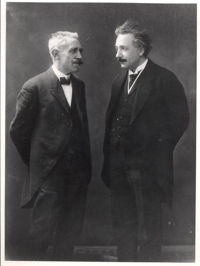Paul Langevin e Albert Einstein da Unknown photographer