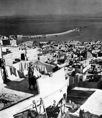 Veduta del porto e della città di Algeri da Unknown photographer