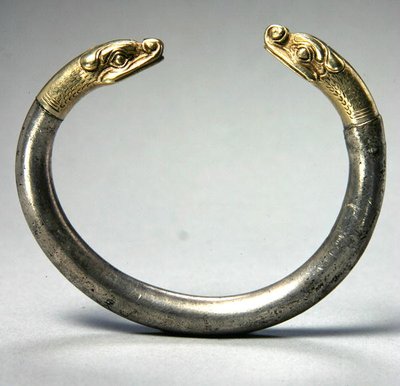 Bracciale (argento e oro) da Urartian