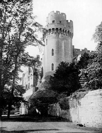 Torre di Cesare, Castello di Warwick, Warwickshire, 1924-1926 da Valentine and Sons Ltd