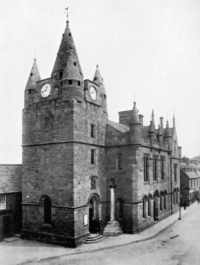 Vecchia torre, Tain, Ross e Cromarty, Scozia, 1924-1926 da Valentine and Sons Ltd