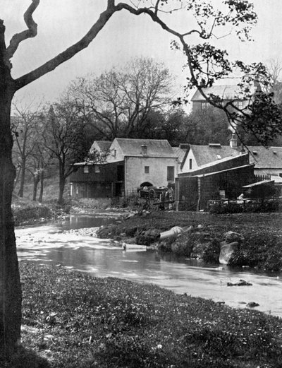 Vecchio mulino, Milngavie, East Dunbartonshire, Scozia, 1924-1926 da Valentine and Sons Ltd