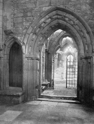 Portico della sala capitolare, Cattedrale di Elgin, Scozia, 1924-1926 da Valentine and Sons Ltd