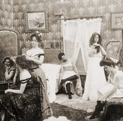 Preparativi per il ballo, c.1900 (foto seppia) da Vermont, USA H.C. White Company