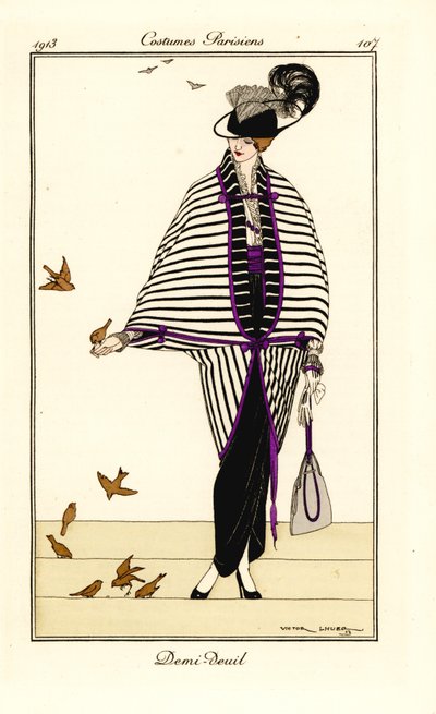 Donna in abito da mezzo lutto con mantello e vestito da Victor Lhuer