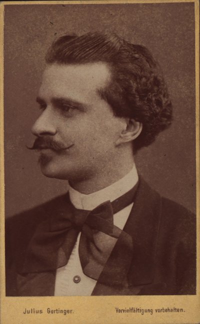 Ritratto del compositore Eduard Strauss 1835-1916, 1874 da Vienna . Photo studio Julius Gertinger