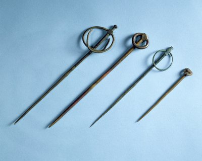 Spille per capelli, vichinghe, c. IX-XI secolo da Viking