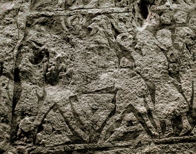 I morti che cavalcano il cavallo di Odino (dettaglio di una pietra funeraria vichinga, VII-VIII secolo d.C.) da Viking