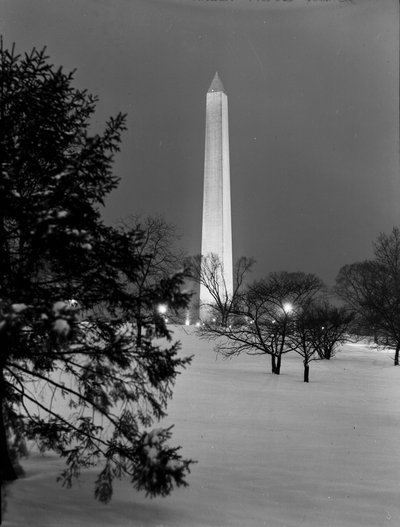 Memoriale di Washington dopo una nevicata, Washington di notte da Volkmar Wentzel