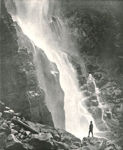 Una cascata nel distretto collinare, Dehra Dun, India da W and S Ltd