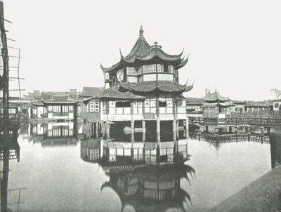 Uno dei giardini pubblici del tè, Shanghai, Cina, 1895 da W and S Ltd