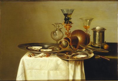 Natura morta con un roemer su un supporto dorato, ceramica e ostriche da Willem Claesz. Heda