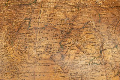 Antico globo terrestre inglese da William Berry