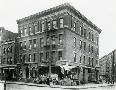 767 East 152nd Street, 7 dicembre 1915 da William Davis Hassler