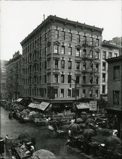 Ludlow Street a Hester Street, Lower East Side, c.1910-21 da William Davis Hassler