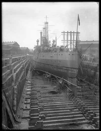La U.S.S. Utah in bacino di carenaggio al Brooklyn Navy Yard, c.1912 da William Davis Hassler