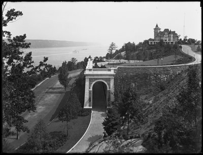 Tryon Hall, Billings Estate, Inwood, New York City, c.1914 da William Davis Hassler