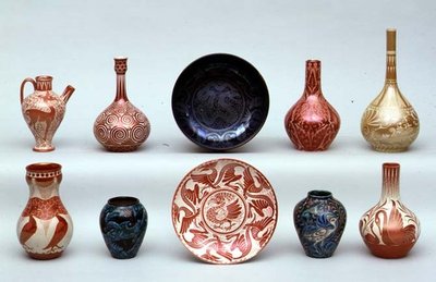 Selezione di ceramiche Lustreware da William de Morgan