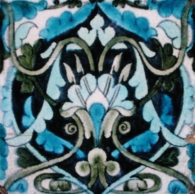 Piastrella con disegno in stile persiano da William de Morgan