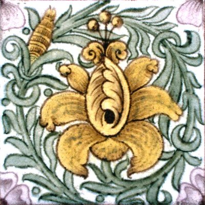Piastrella con disegno floreale da William de Morgan
