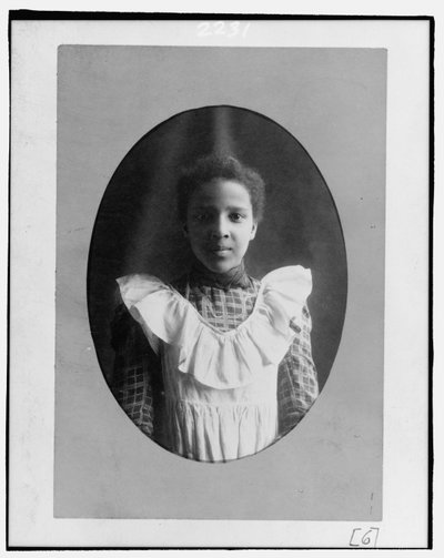 Bazoline Estelle Usher, studentessa dell