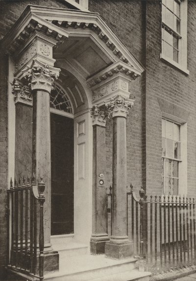 Porta, Brighton Road, Reigate, Surrey da William Galsworthy Davie
