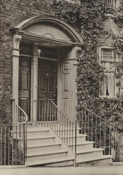 Porta, High Street, Lewes, Sussex da William Galsworthy Davie