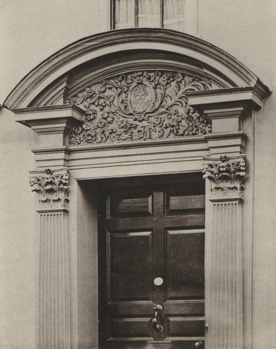 Porta, Pudding Lane, Maidstone, Kent (foto in bianco e nero) da William Galsworthy Davie