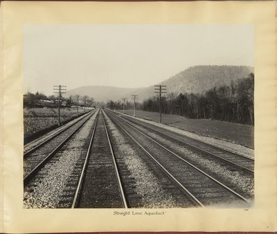 Acquedotto rettilineo da William H. Rau