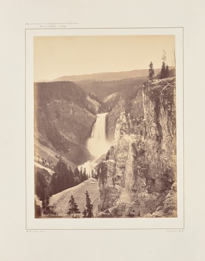Cascate inferiori dello Yellowstone, vista da lontano da William Henry Jackson