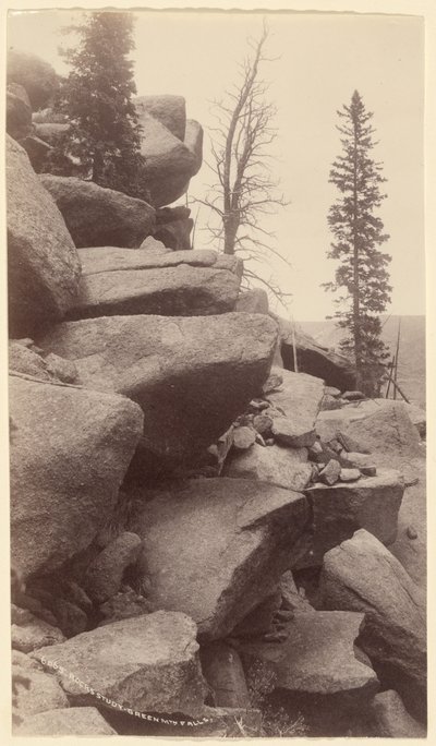[Studio sulle rocce, Cascate di Green Mountain, Colorado]. da William Henry Jackson