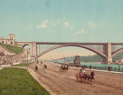 Washington Bridge and Speedway, New York, pubblicato nel 1901 (foto) da William Henry Jackson